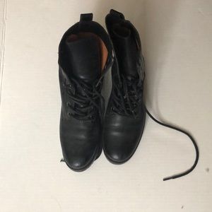 Frye Lace Up Combat boot Size 6 - Black